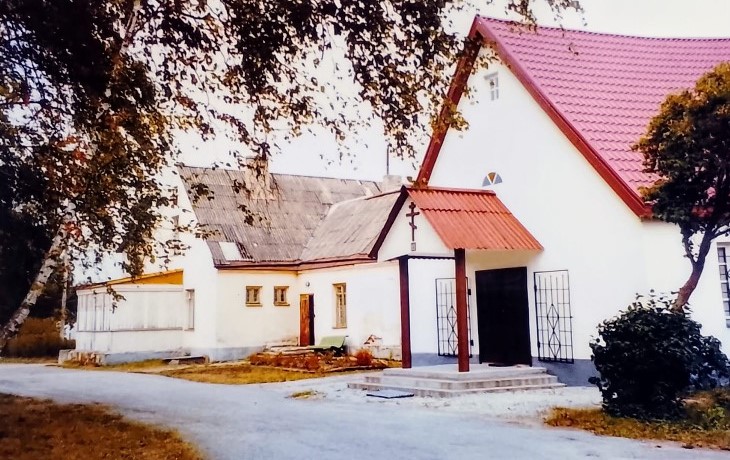 Arhiivifoto Loksa kirikust, kus asub UUSTEE taastumiskeskus 2